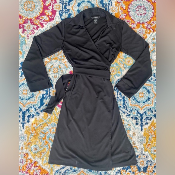 SOLD! Express Black Long Sleeve Collared V-Neck Tie Wrap Midi Dress 7/8 - Picture 7 of 16